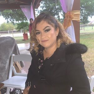 Meet your Posher, Eva